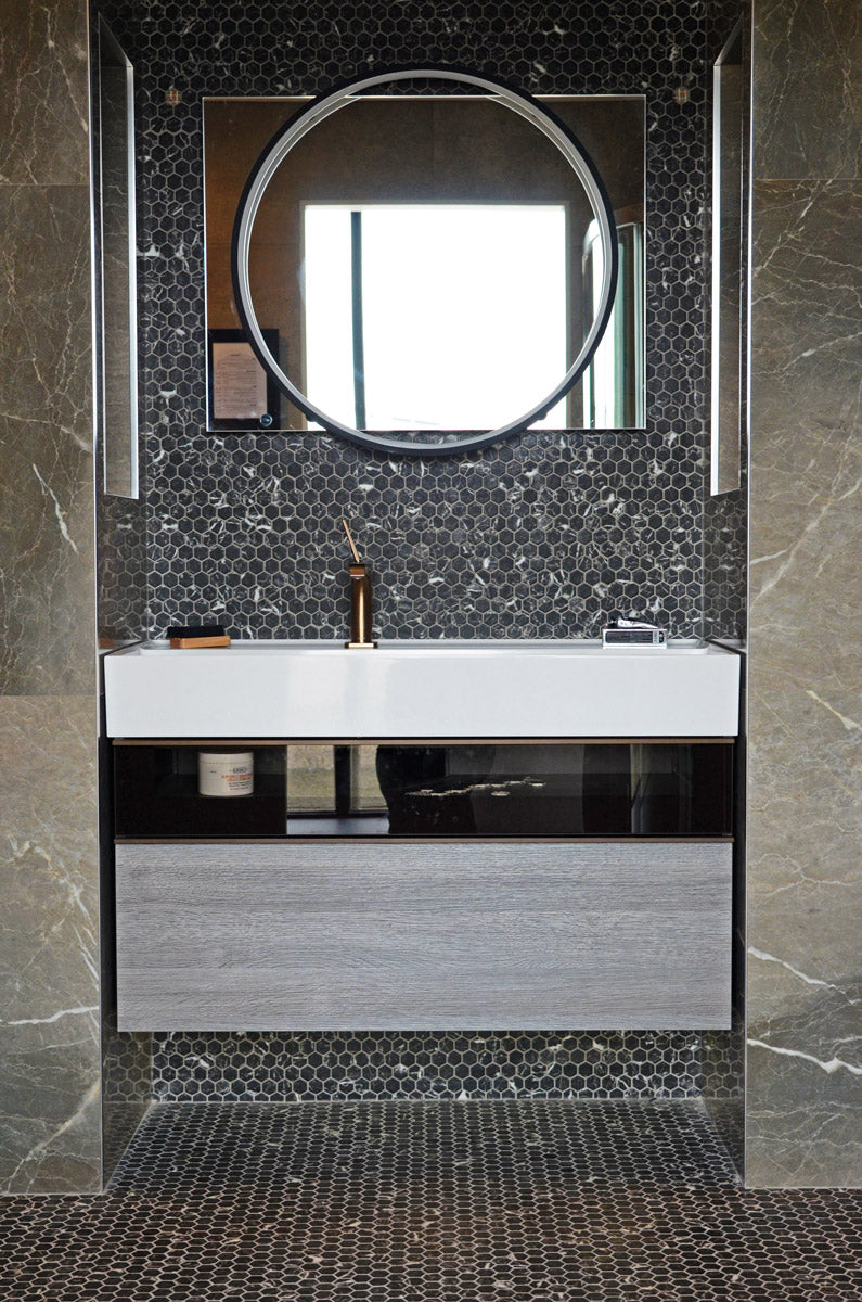 Onix Mosaico Matte Nero Marquina OM-HP1MMAR Hexagon vanity backsplash