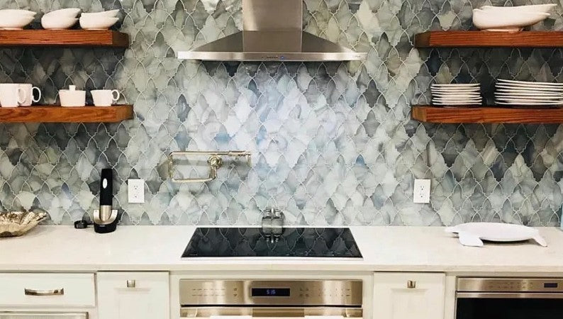 Arabesque Tile Backsplash still popular today and not outdated