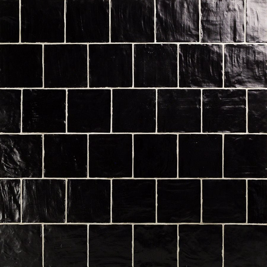 Myorka Black 4 x 4 color shades in tile